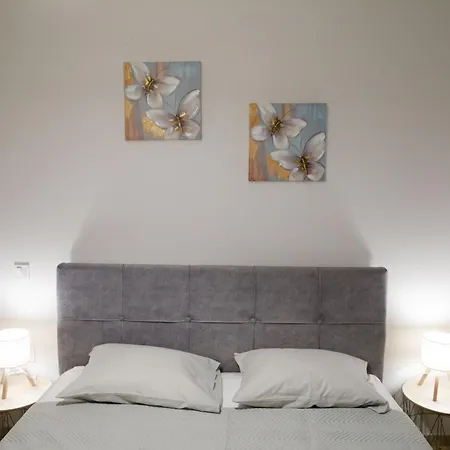 Modern Penthouse Skg アパート テッサロニキ