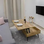 Διαμέρισμα Modern Penthouse Skg